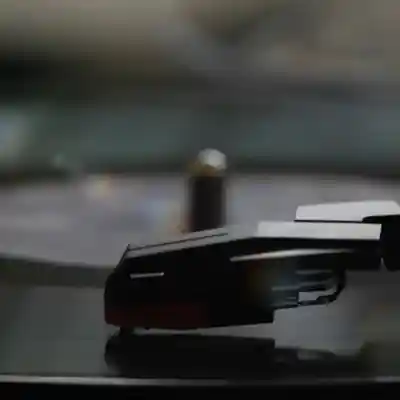 Cover picture of song topping the music charts