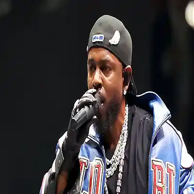 Picture for song 'Kendrick Lamar vs Drake' by artist 'Crazy Mind 296'