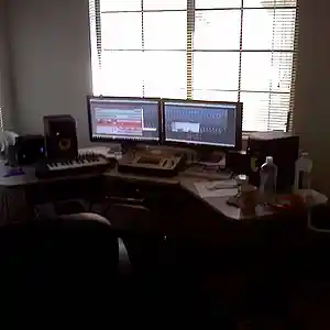 Picture for song 'cybermeat.mp3' by artist 'Old Trackers never die'