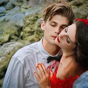 Picture for song 'Three Small Words (With Sax)' by artist 'Round The Globe'