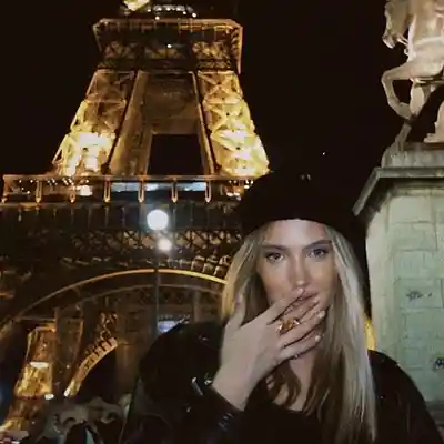Picture for song 'Midnight In Paris (Trapsoul x Bryson Tiller)' by artist '808 Waves'