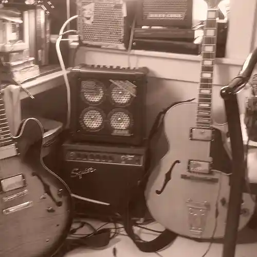 Picture for song 'Guitar & Haemonica' by artist 'jazzhobo'