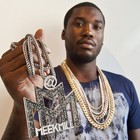 Picture for song 'I'm GOOD' by artist 'Billboard Classics'