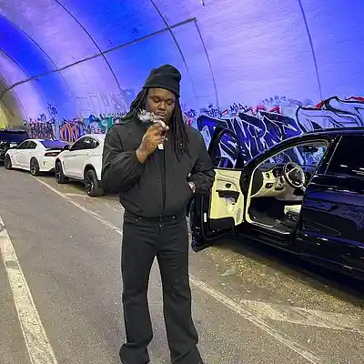 Picture for song 'LEAVE ME ALONE 130 BPM / LUCKI TYPE BEAT' by artist 'Crowded Beats'