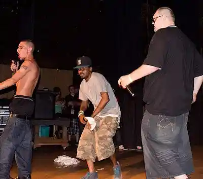 Picture for song 'how we do it ft dosia and tone. final mix' by artist '4-5th Productions'