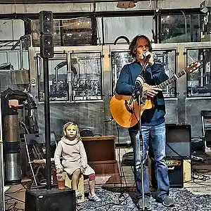 Picture for song '123 Taproom Jam: Jeff Groce' by artist 'paul gorman and the hypnotist collectors'