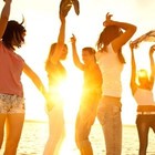 Picture for song '*NEW* - Holiday / FREE DL' by artist 'RoyalVibes'