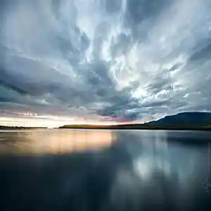 Picture for song 'Evening Hover' by artist 'Kamileon'