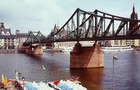 Picture for song 'Runter zum Main' by artist 'Frankfurt Dialog Company'