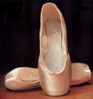 Picture for song 'En Pointe' by artist 'GBWhale'