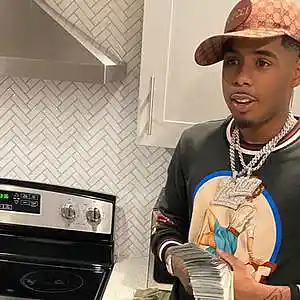 Picture for song 'Paper Chase // Pooh Shiesty Type Beat' by artist 'John Coleman'