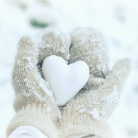 Picture for song 'LOVE WONT MELT AWAY' by artist 'tamsnumber4'