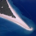Picture for song 'Running alone on balkanische beach' by artist 'tomosombolac'