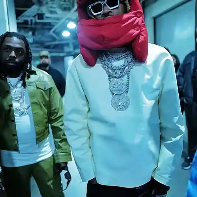 Picture for song '"Risky" (BUY 1 GET 4 FREE)' by artist 'THROWEDTOBIN'