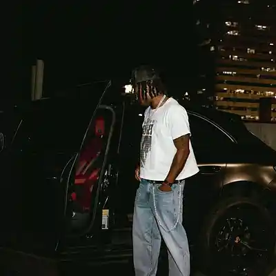 Picture for song 'TAKE A LOOK - Veeze Type Beat' by artist 'buzzy beats'