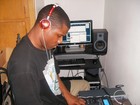 Picture for song '((NEW))UnFINisHED WAR' by artist 'YUNGDEBO'