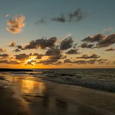 Picture for song 'Vibin' [2004]' by artist 'Everglaze'