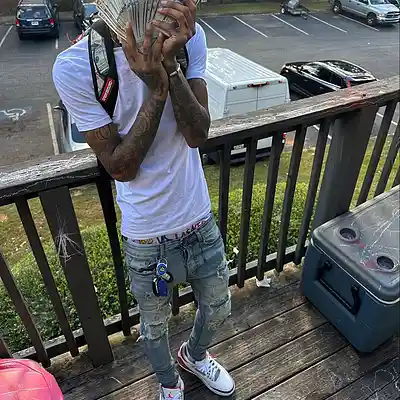 Picture for song '[FREE] DeeGlokk x Lil 6 Dallas Drill Type Beat &ldquo;e' by artist 'kjvkprod'