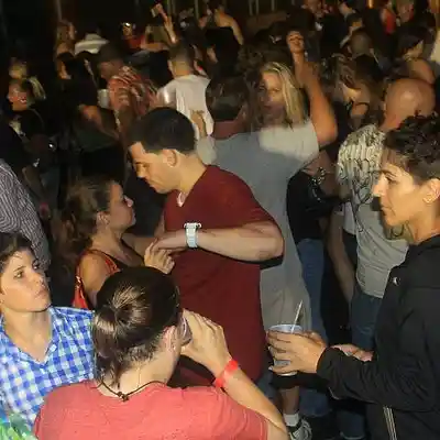 Picture for song 'shake it free styl&#101;_0' by artist 'KBIZZAY'