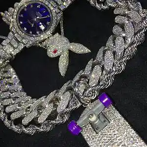 Picture for song 'Freezing - Playboi Carti x Lil Uzi Vert Type Beat' by artist 'prodbyindus'