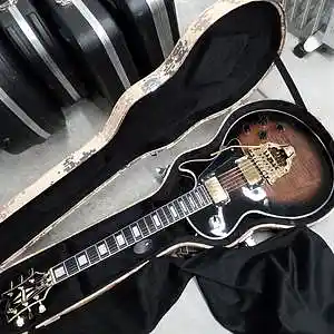 Picture for song 'I'm your Huckleberry' by artist 'Darryl Zuber's 10th World'