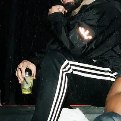 Picture for song 'Free Drake Type Beat FAKEFRIENDS' by artist 'Brunoteebeats'