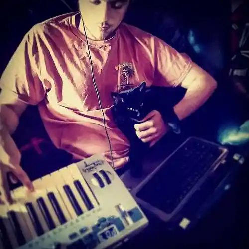 Picture for song 'Jump (Beat020)' by artist 'Mickey Brisk'