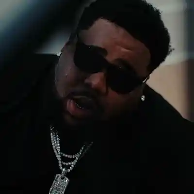 Picture for song 'How It Feels / Buy 1 Get 1 Free' by artist 'World Beats'