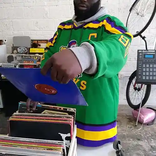 Picture for song 'Rain On Memory Lane' by artist 'Soundslikeamovie'