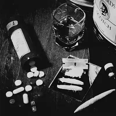 Picture for song 'PILLS' by artist 'KoRoN'