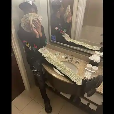 Picture for song '"Lean Wit It, Rock Wit It" - BUY 2 GET 1 FREE' by artist 'prodleavz'