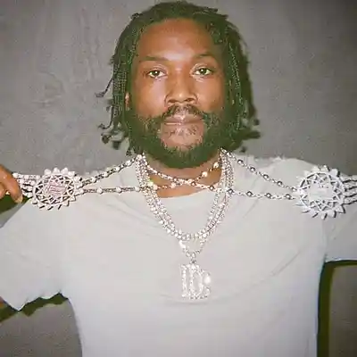 Picture for song 'Heart On My Sleeve / Meek Mill Type Beat (2 For 1)' by artist 'Buckroll'