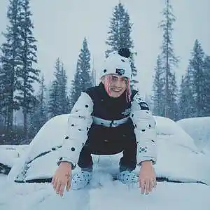 Picture for song 'TIGGY' by artist 'Derrickshawty'