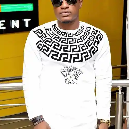 Picture for song 'Goldenboy_Standard_Living_ft._Finger_Producer' by artist 'Goldenboybaby'