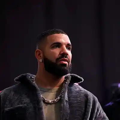 Picture for song 'Finer Thangs (Drake Type Beat)' by artist 'DRAXLUR'