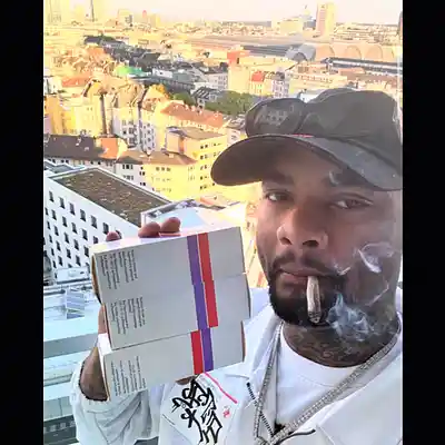 Picture for song '"F*ck Yo Stain" - BUY 2 GET 1 FREE' by artist 'prodleavz'