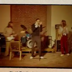 Picture for song '12-9-22 I been walkin' by artist 'Walter Tore's Spontobeat'