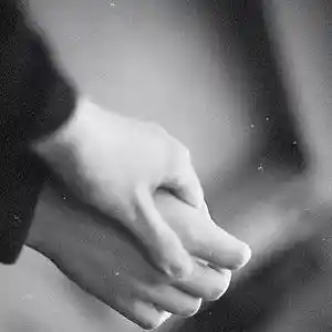 Picture for song '#IAMALONE x ognev. - Splinters SALE' by artist 'IAMALONE'