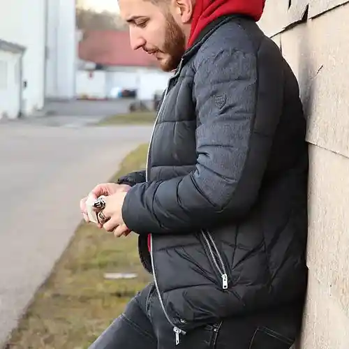Artist picture