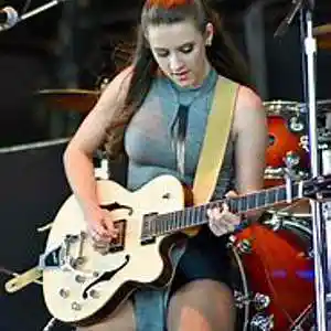 Picture for song 'testament return to sernity' by artist 'mcmakktenicetxtheprince'