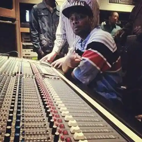 Picture for song 'Hurt you' by artist 'Militia Guerrillas Music'