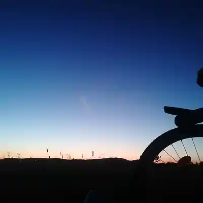 Picture for song '20250512_210051_FS_BERLIN_USA' by artist '786 scheint-Al'lahs Bande'