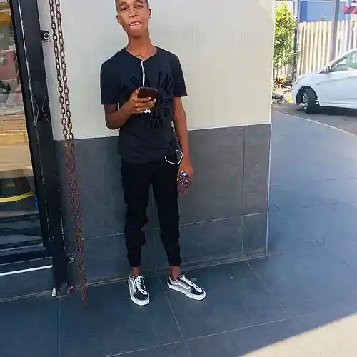 Picture for song 'reckless-lordkid-emahlathini' by artist 'RecklessRsa'