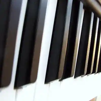 Picture for song 'kromi' by artist 'Krimatico'