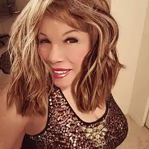 Picture for song 'BORN FREE (Freedom) 25' by artist 'Ivy Rose R'