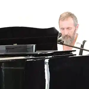 Picture for song 'What a difference a day make' by artist 'Mr. Medley'