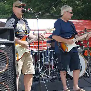 Picture for song 'Nothing To Do' by artist 'Llewey Jones'