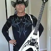 Picture for song 'Everything I Do - Bryan Adams - Instrumental Cover' by artist 'RiffRide'