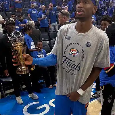 Picture for song 'Over' by artist 'marxellobeats'