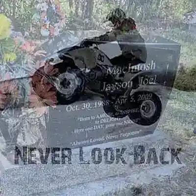 Picture for song 'Never Look Back (2022 Re-Mastered)' by artist 'Chuch Whipz'